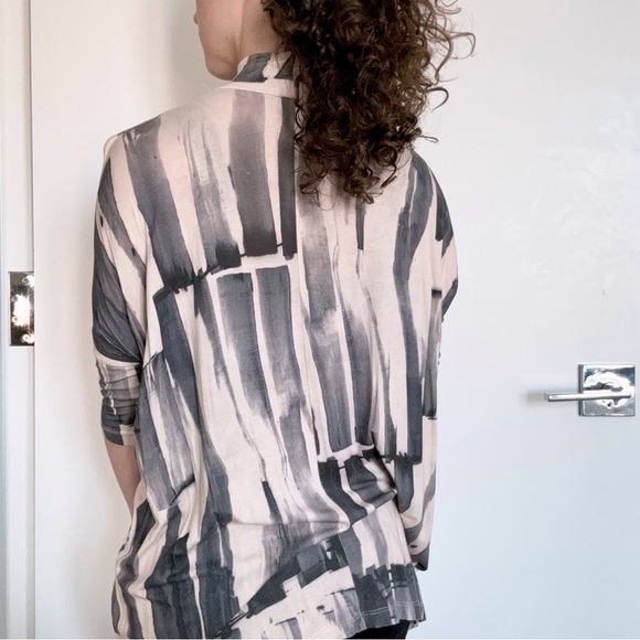 ASOS Abstract Paint Print Mock Neck Top Flowy Artsy Minimalist Chic Lagenlook - Picture 4 of 5